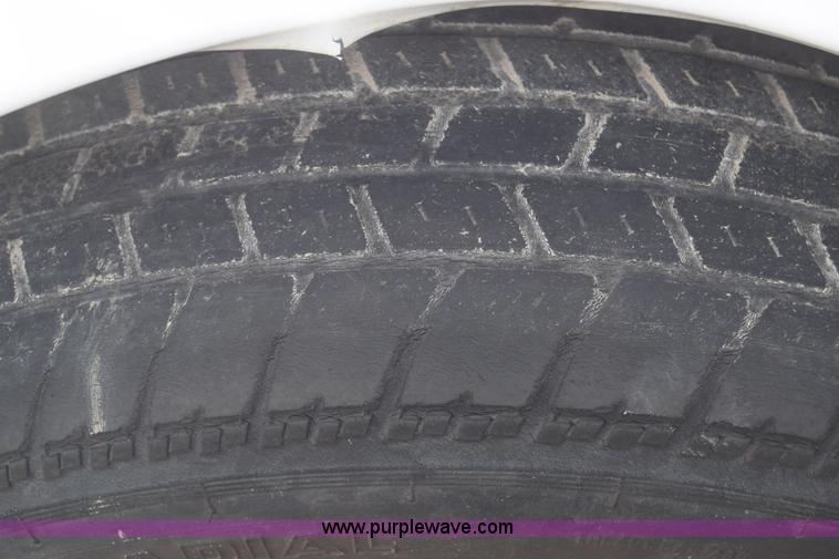 image for item J7243 1997 Ford Aspire