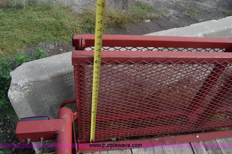 image for item J7245 2007 Road Clipper utility trailer