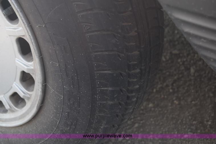 image for item J8010 1982 Mercedes Benz 300 SD