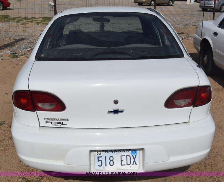 image for item J8011 2002 Chevrolet Cavalier