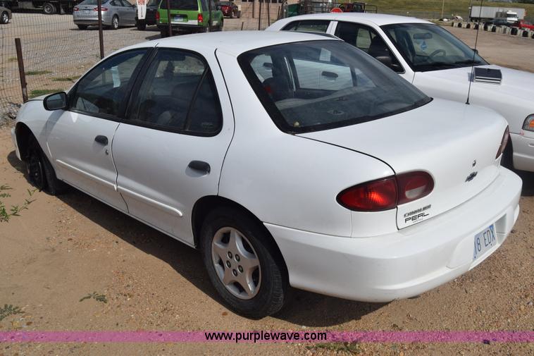 image for item J8011 2002 Chevrolet Cavalier