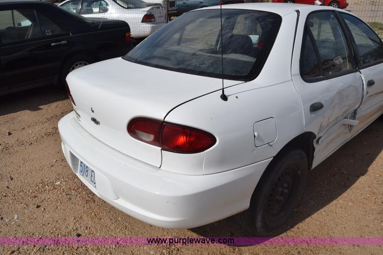 image for item J8011 2002 Chevrolet Cavalier