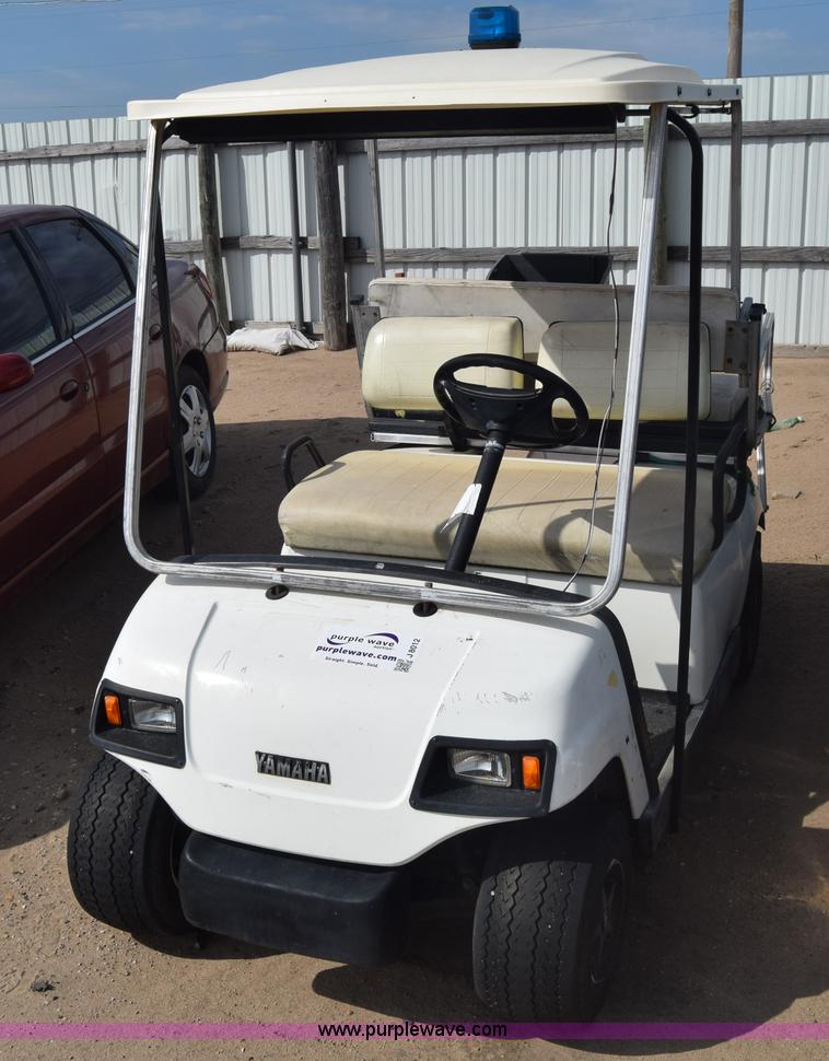 image for item J8012 1999 Yamaha golf cart