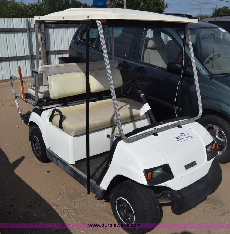 image for item J8012 1999 Yamaha golf cart
