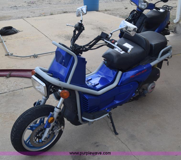 image for item J8014 2007 Basham MC60 moped