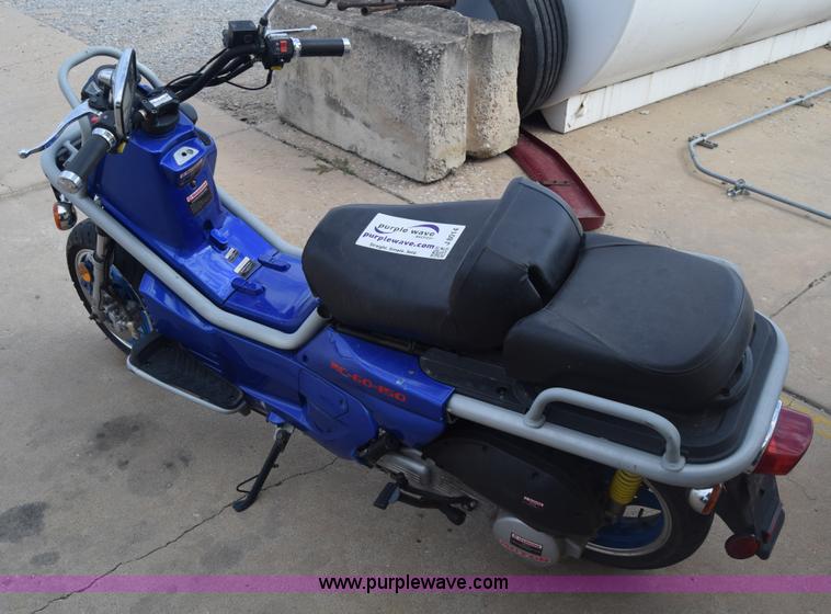 image for item J8014 2007 Basham MC60 moped