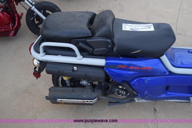 image for item J8014 2007 Basham MC60 moped
