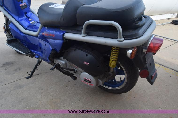 image for item J8014 2007 Basham MC60 moped