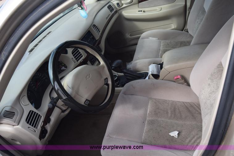 image for item J8016 2005 Chevrolet Impala