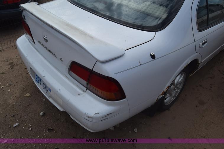 image for item J8018 1997 Nissan Maxima