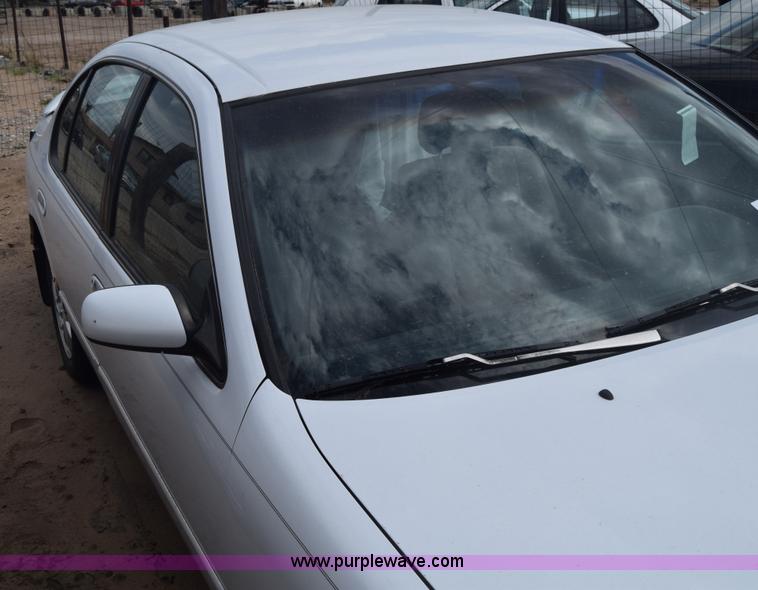 image for item J8018 1997 Nissan Maxima