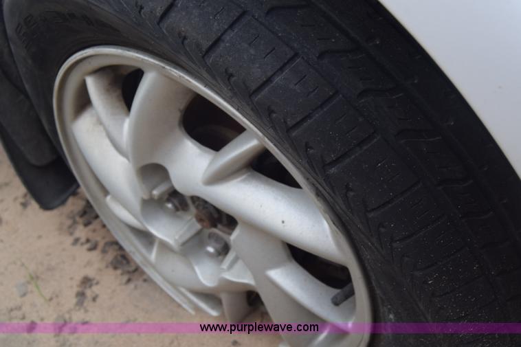 image for item J8018 1997 Nissan Maxima