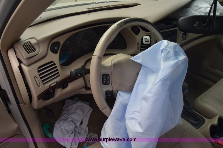 image for item J8020 2003 Chevrolet Impala LS