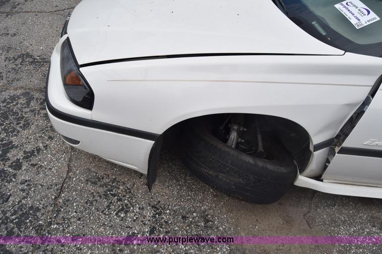 image for item J8020 2003 Chevrolet Impala LS