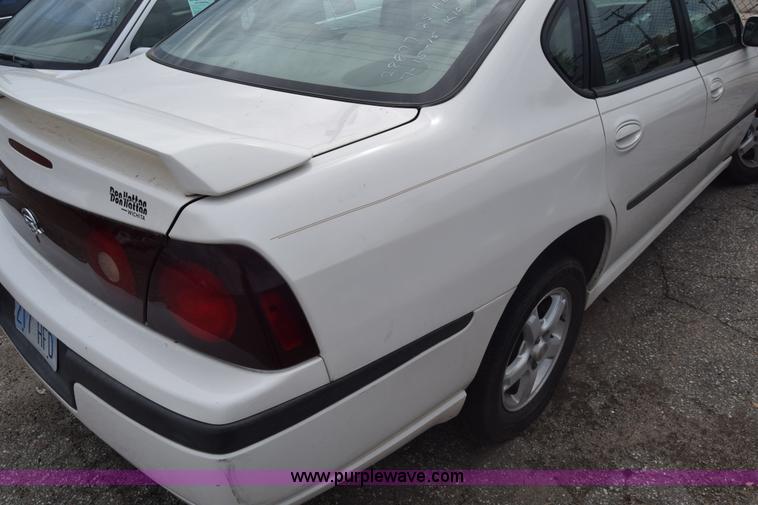 image for item J8020 2003 Chevrolet Impala LS