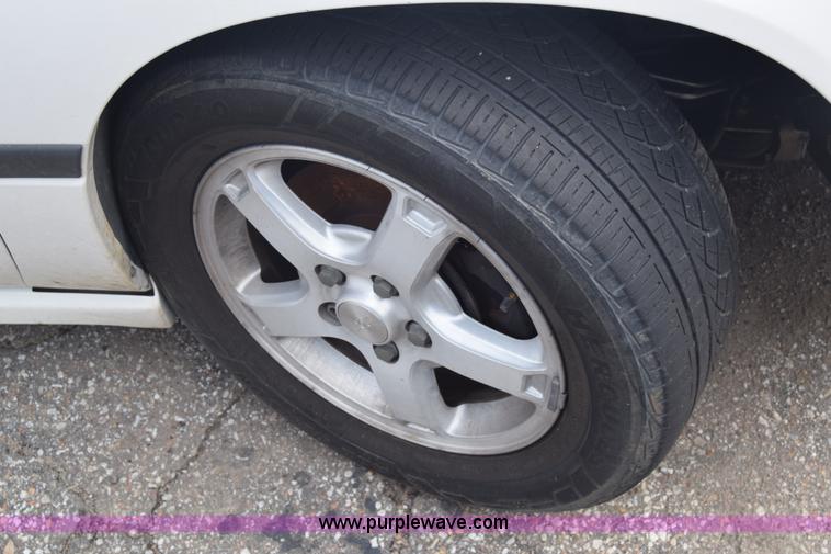 image for item J8020 2003 Chevrolet Impala LS