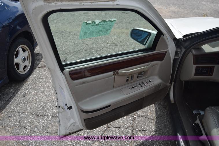 image for item J8022 1995 Cadillac DeVille