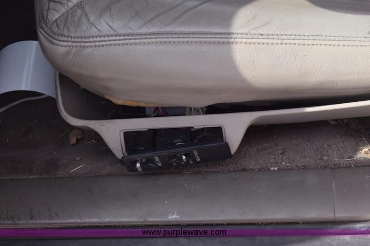 image for item J8022 1995 Cadillac DeVille