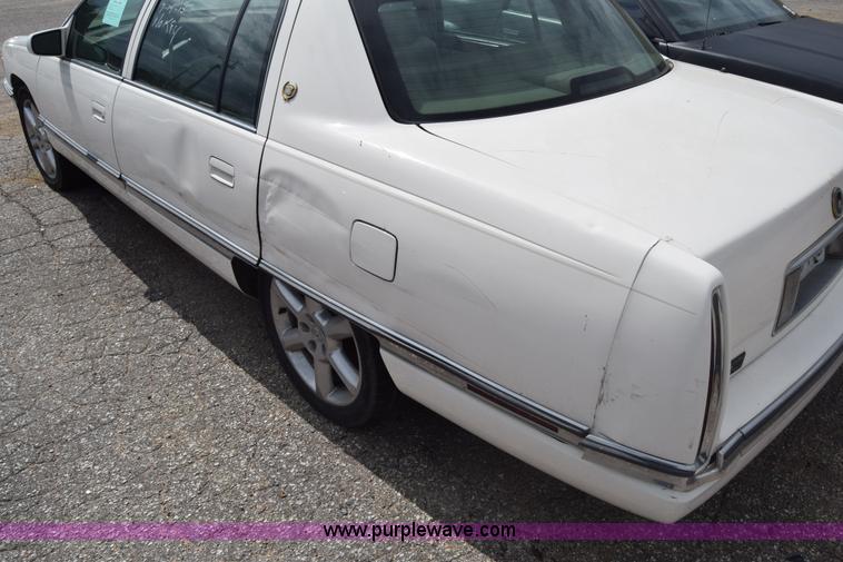 image for item J8022 1995 Cadillac DeVille