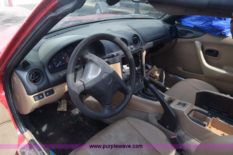 image for item J8023 1999 Mazda MX-5 Miata