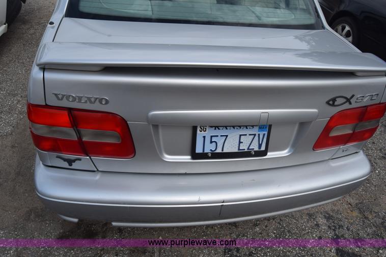 image for item J8024 1999 Volvo S70 T5