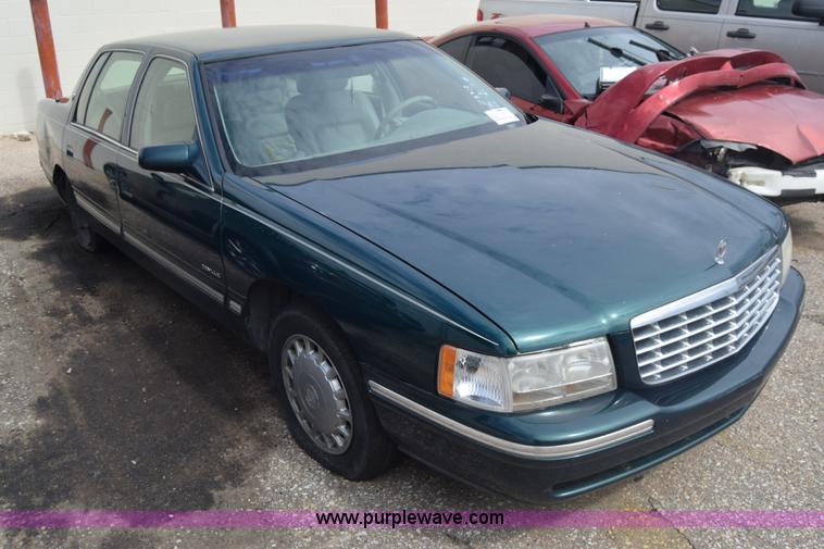 image for item J8025 1997 Cadillac DeVille