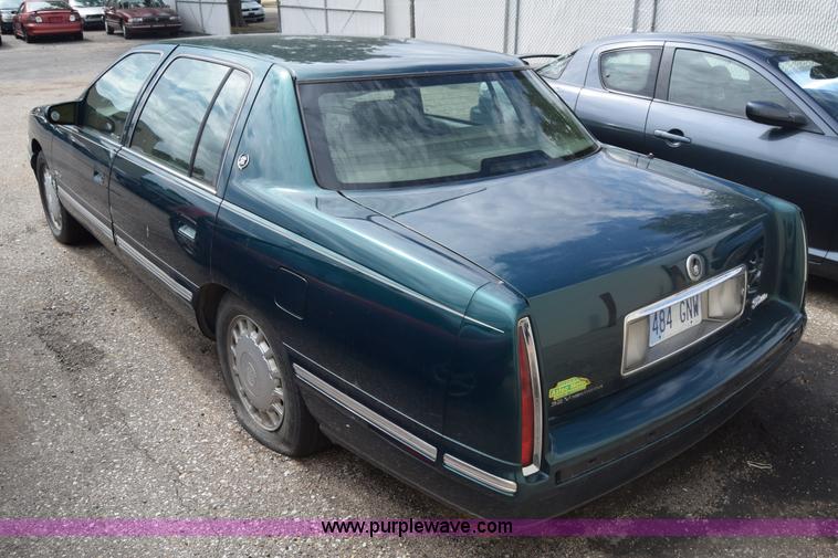 image for item J8025 1997 Cadillac DeVille