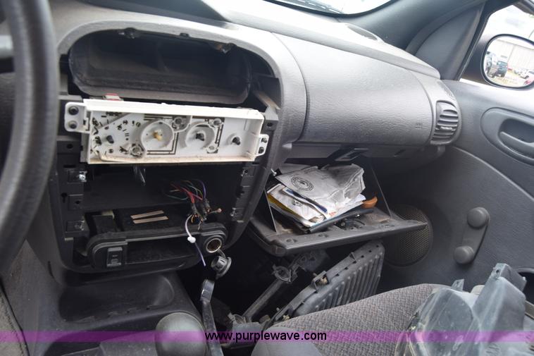 image for item J8026 2000 Plymouth Neon