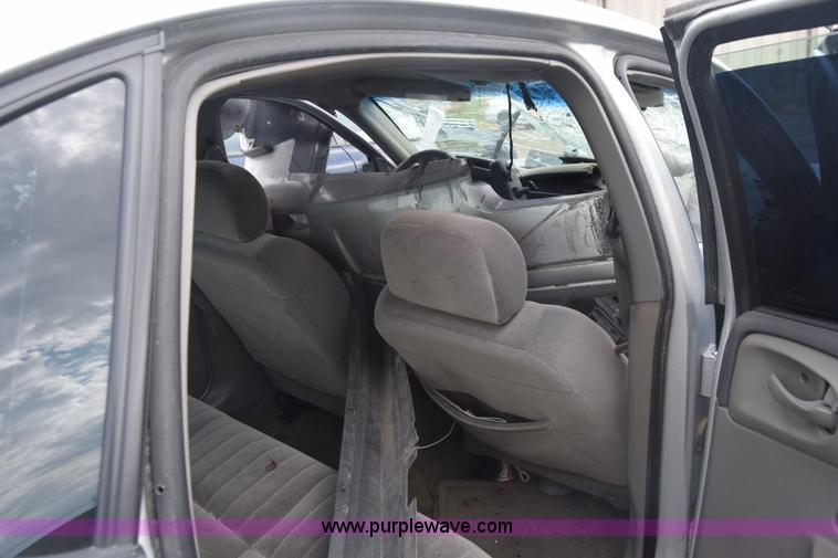 image for item J8027 2001 Chevrolet Impala