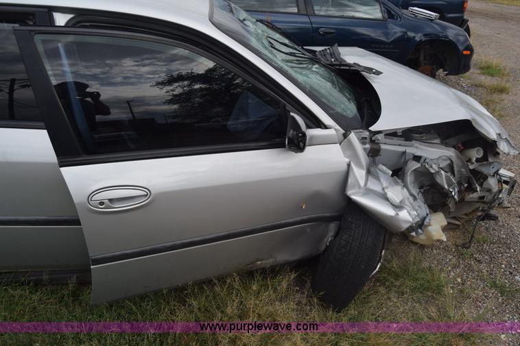 image for item J8027 2001 Chevrolet Impala