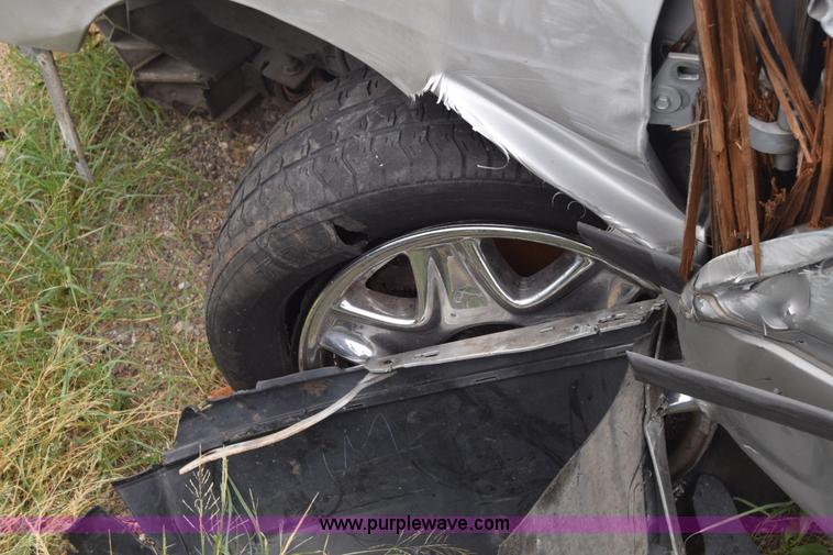 image for item J8027 2001 Chevrolet Impala