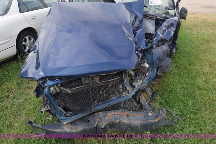 image for item J8028 2002 Chevrolet Trailblazer LS SUV