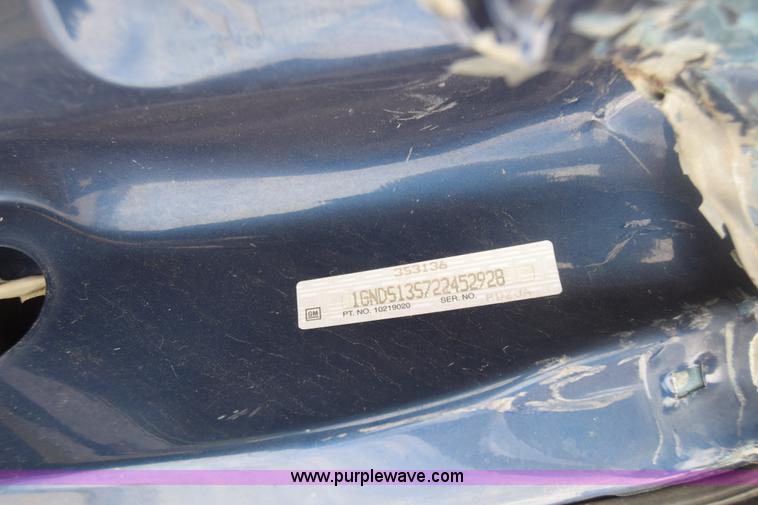 image for item J8028 2002 Chevrolet Trailblazer LS SUV