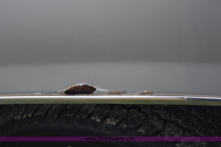 image for item J8029 1989 Chevrolet 1500 pickup truck