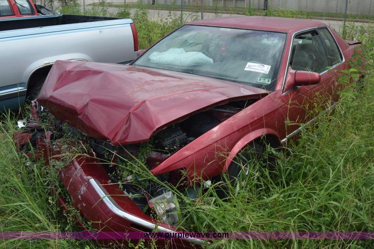 image for item J8030 1999 Cadillac Eldorado