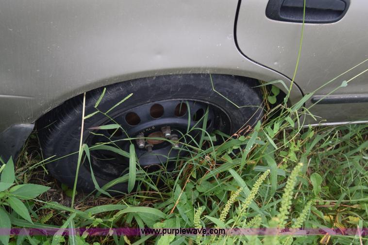 image for item J8032 1999 Toyota Corolla