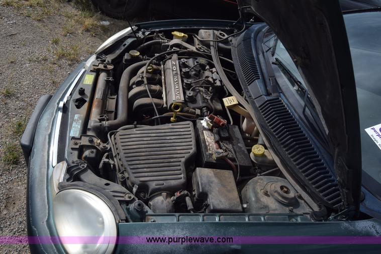 image for item J8033 2000 Plymouth Neon