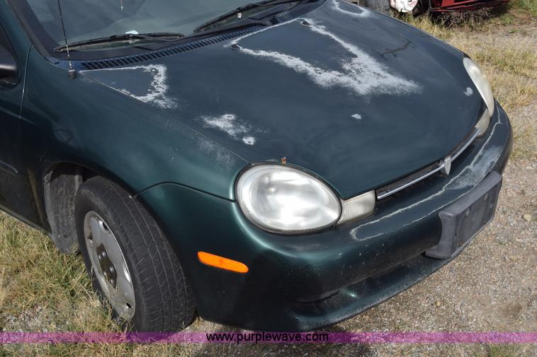 image for item J8033 2000 Plymouth Neon