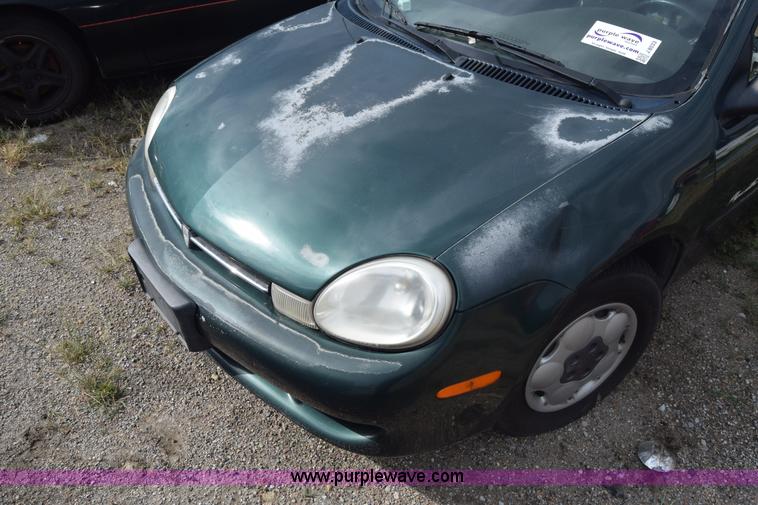 image for item J8033 2000 Plymouth Neon