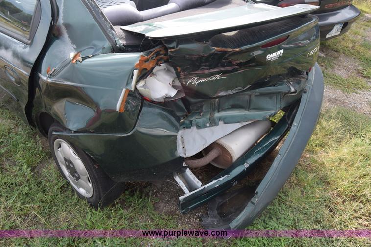 image for item J8033 2000 Plymouth Neon