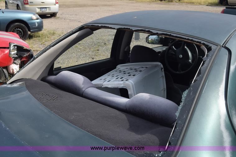 image for item J8033 2000 Plymouth Neon