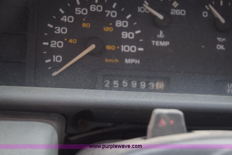 image for item J8034 1991 Chevrolet Cavalier