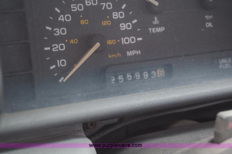 image for item J8034 1991 Chevrolet Cavalier