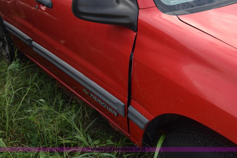 image for item J8035 1999 Chevrolet Tracker SUV