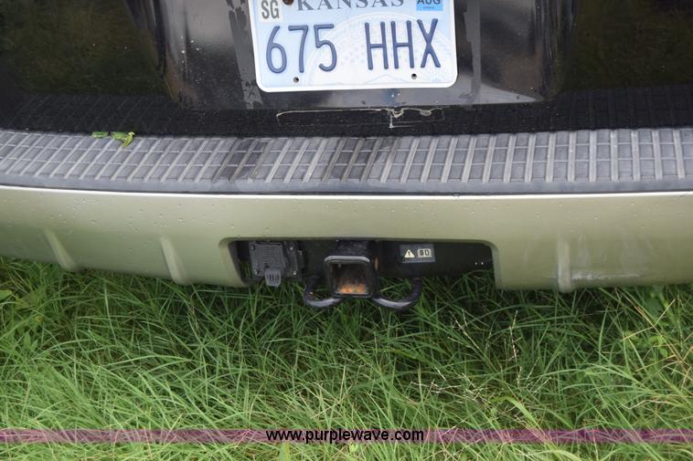 image for item J8036 2003 Mercury Mountaineer SUV