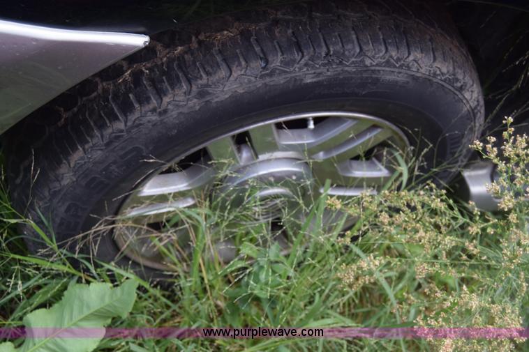 image for item J8036 2003 Mercury Mountaineer SUV