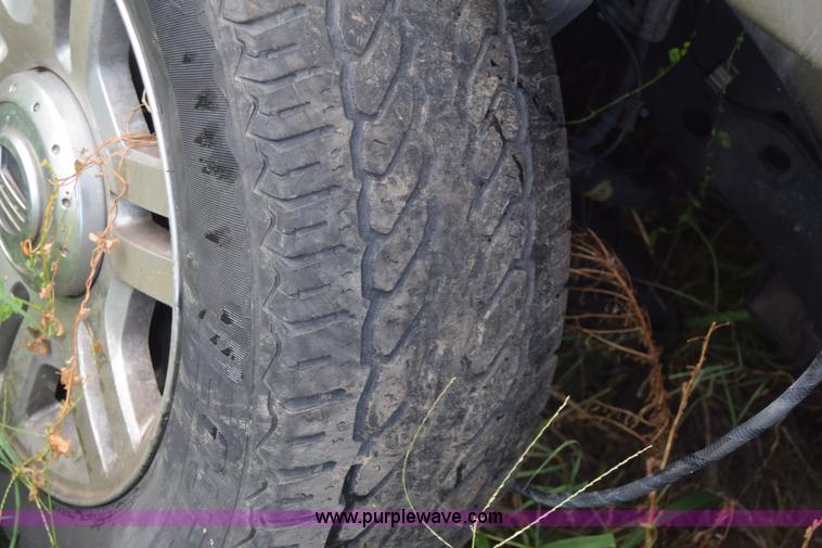 image for item J8036 2003 Mercury Mountaineer SUV