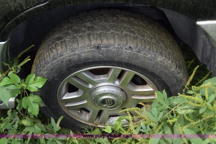 image for item J8036 2003 Mercury Mountaineer SUV