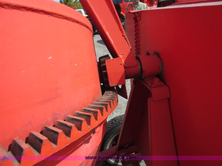 image for item BB9199 1982 Stone 9CM concrete mixer