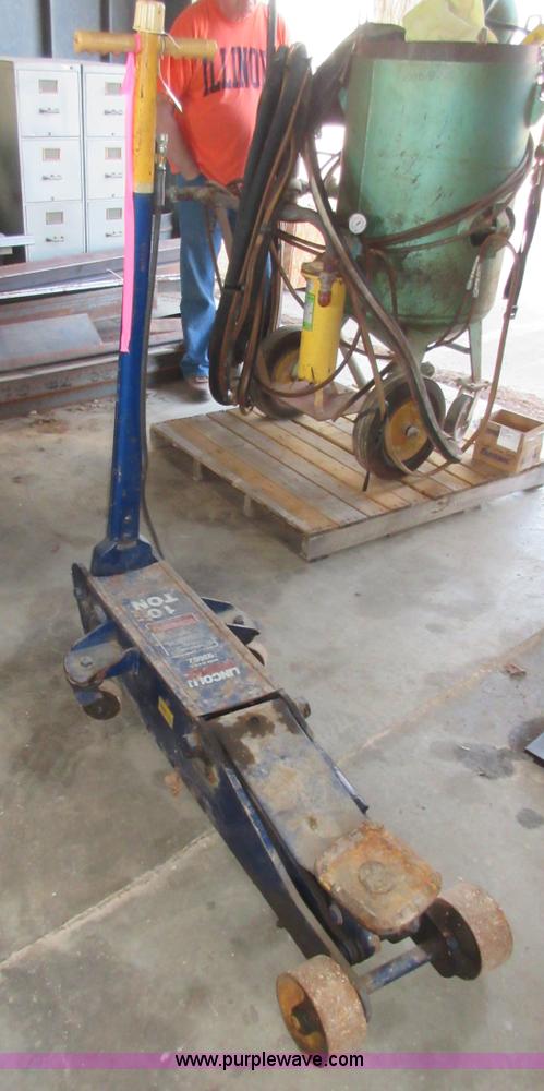 image for item BB9213 1990 Lincoln 93662 floor jack
